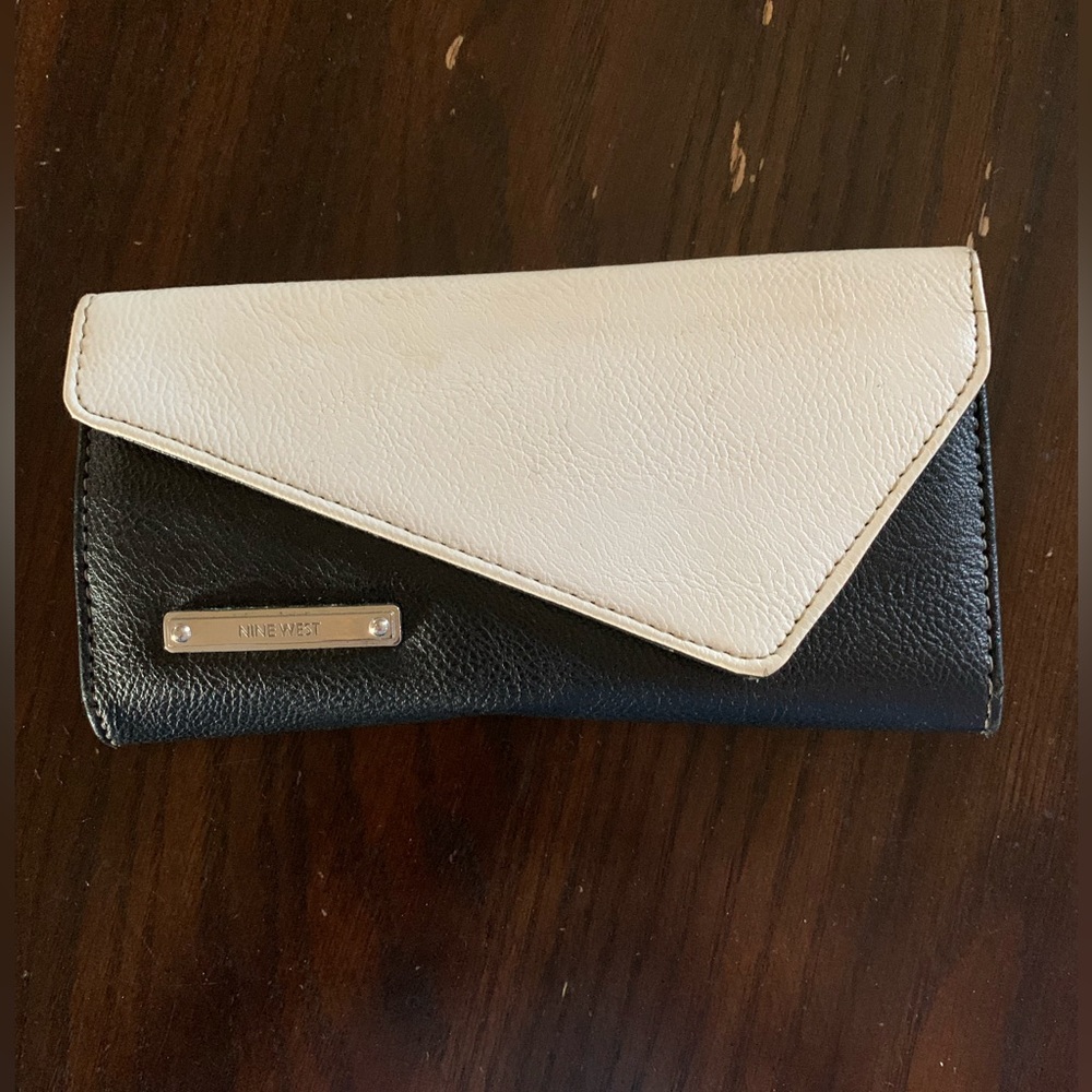Nine West Leather Women's Wallet Sold Exactly as Pictured